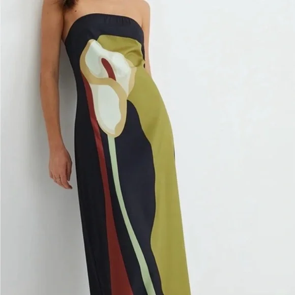 Commense Strapless Dress in Black and Olive - Picture 4 of 4